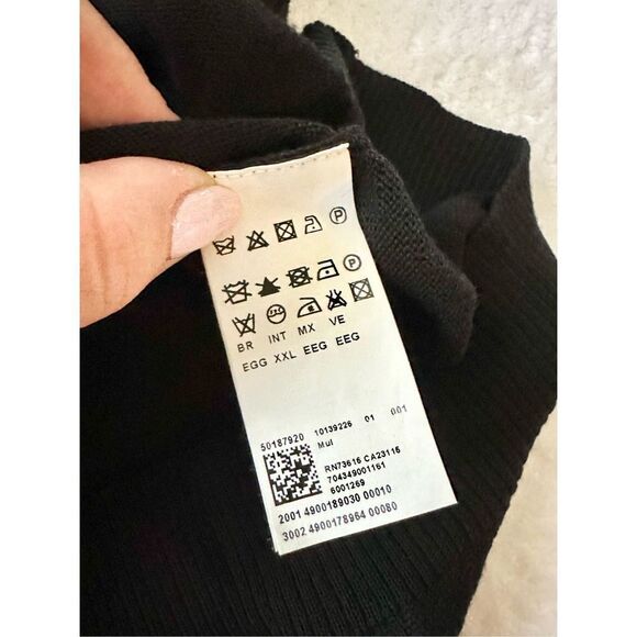 Hugo Boss Mens v neck sweater with black striped texture pattern size XXL - Picture 3 of 3